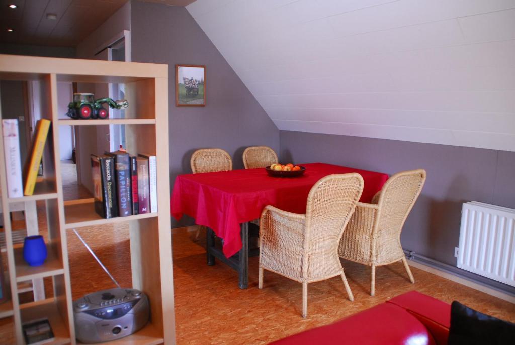 De Rosmolen Villa Ertvelde Ruang foto